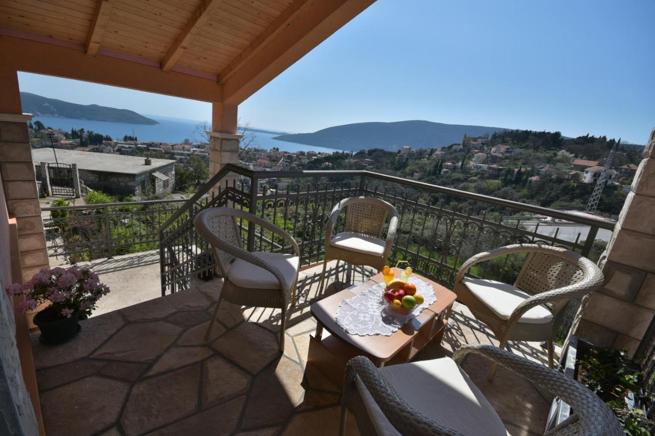 Apartments Popadic With Parking Herceg Novi Camera foto
