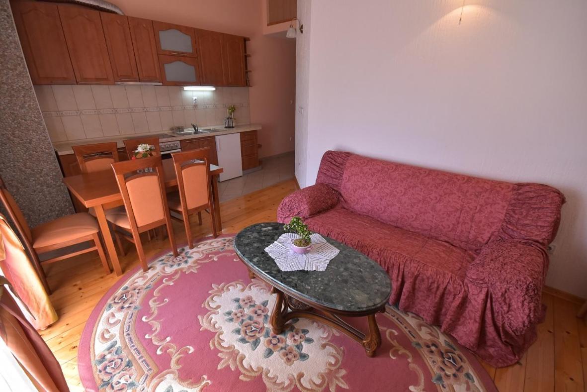 Apartments Popadic With Parking Herceg Novi Camera foto